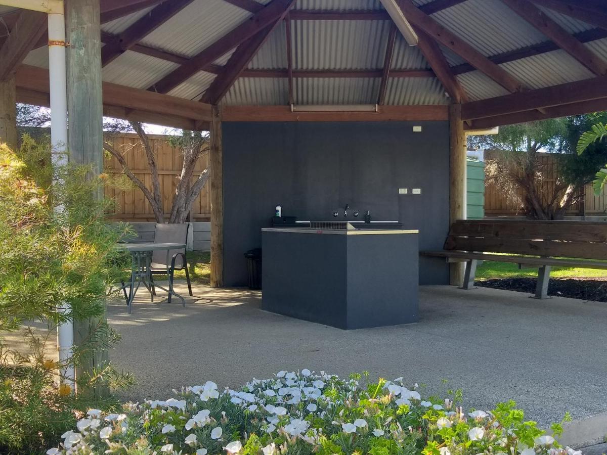 Island Cove Villas Cowes Eksteriør billede