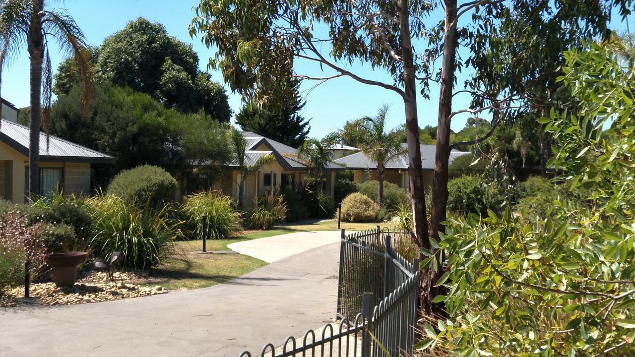 Island Cove Villas Cowes Eksteriør billede